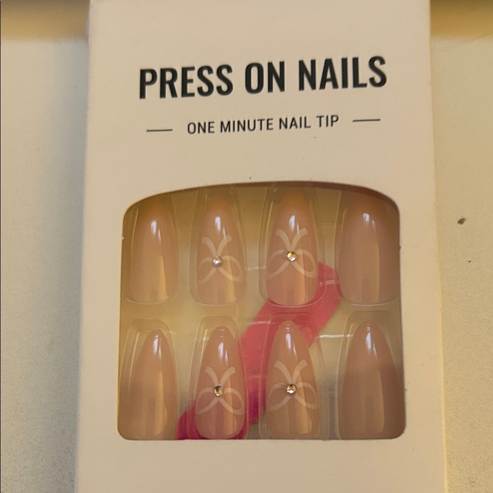 Pink Bow Rhinestone Nail Tips